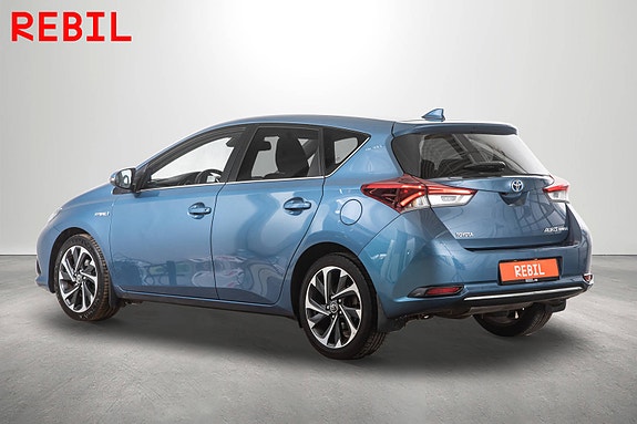 Toyota Auris 5 of 23