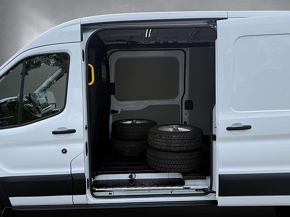 Ford Transit 10 of 30