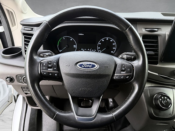 Ford Transit 18 of 30