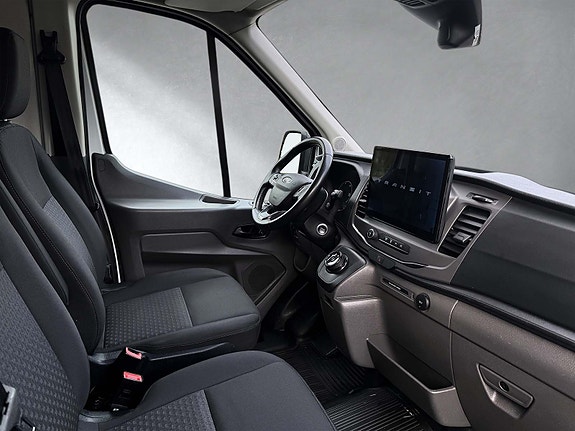 Ford Transit 17 of 30