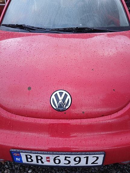 Volkswagen New Beetle 6 of 15