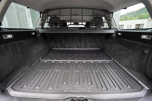 Volvo XC70 27 of 30