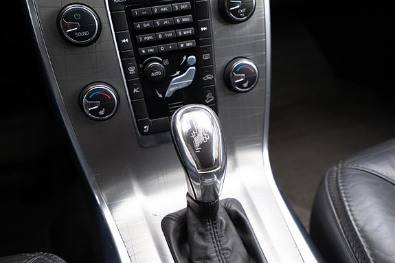 Volvo XC70 18 of 30