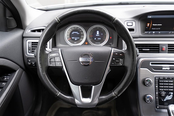 Volvo XC70 16 of 30