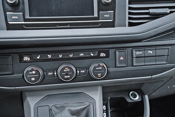 Volkswagen Caravelle 20 of 30