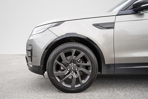 Land Rover Discovery 9 of 30