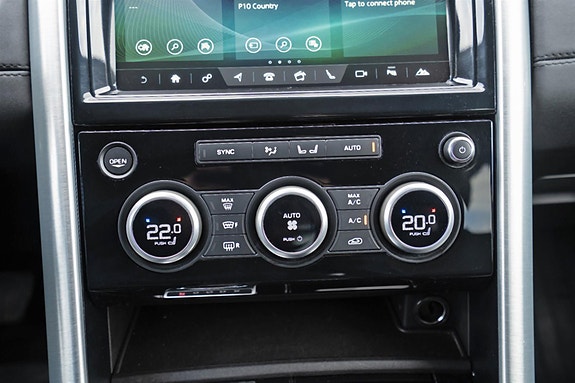 Land Rover Discovery 18 of 30