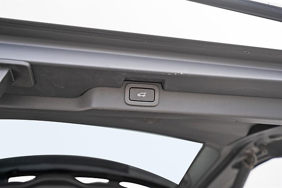 Land Rover Discovery 29 of 30