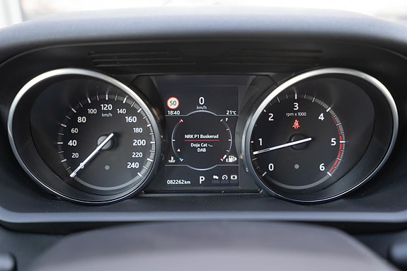 Land Rover Discovery 16 of 30