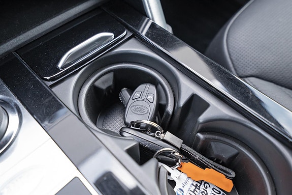 Land Rover Discovery 18 of 30