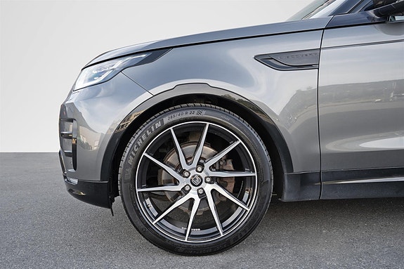 Land Rover Discovery 9 of 30