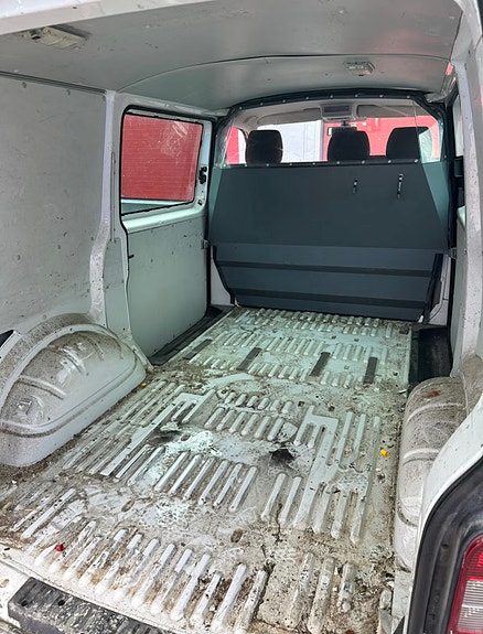 Volkswagen Transporter 4 of 6