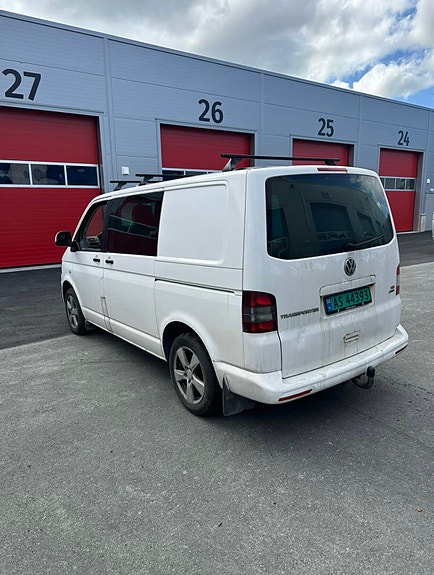 Volkswagen Transporter 3 of 6
