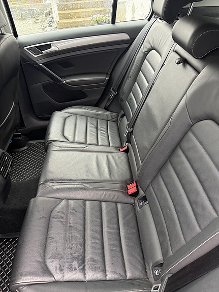 Volkswagen e-Golf VII 6 of 8