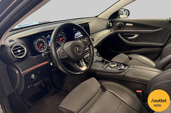 Mercedes-Benz E220 15 of 30