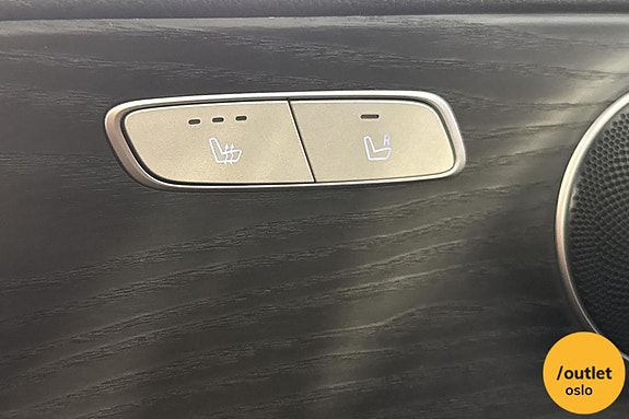 Mercedes-Benz E220 21 of 30