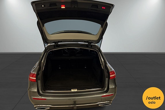 Mercedes-Benz E220 5 of 30