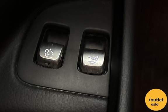 Mercedes-Benz E220 22 of 30