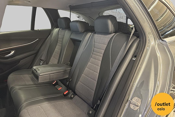 Mercedes-Benz E220 13 of 30