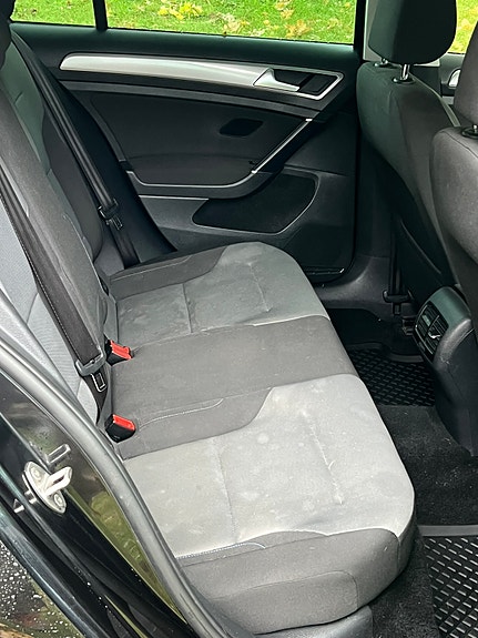 Volkswagen e-Golf VII 14 of 17