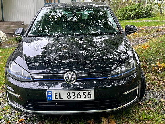 Volkswagen e-Golf VII 10 of 17