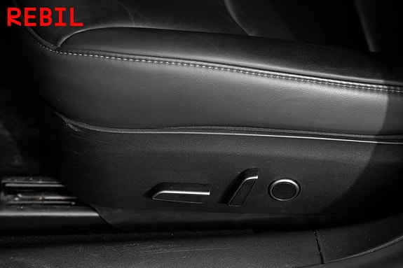 Tesla Model 3 21 of 27