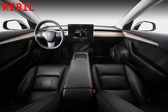 Tesla Model 3 11 of 27