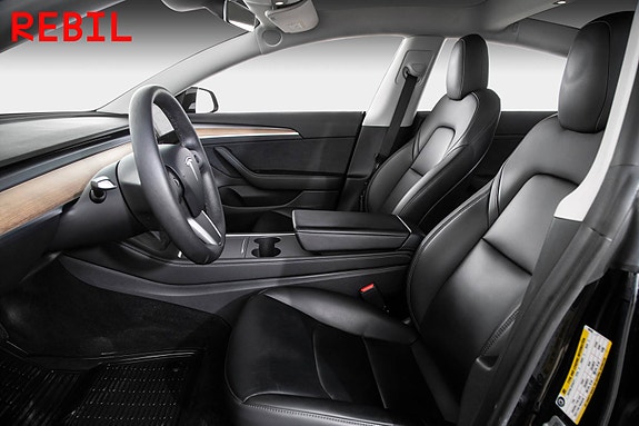 Tesla Model 3 8 of 27