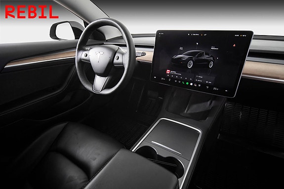 Tesla Model 3 14 of 27