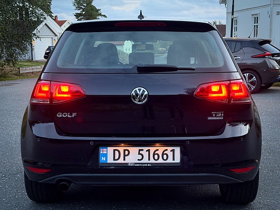 Volkswagen Golf VII 7 of 21