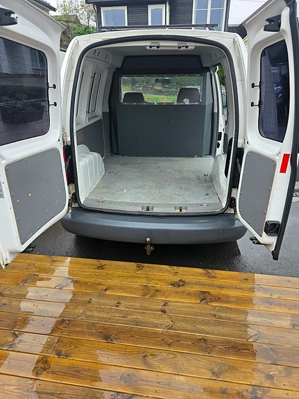 Volkswagen Caddy 9 of 16