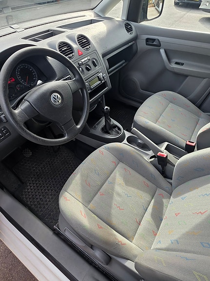 Volkswagen Caddy 12 of 16