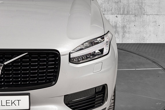 Volvo XC90 4 of 30
