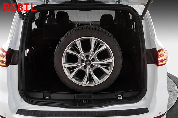 Ford S-MAX 21 of 24