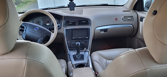 Volvo XC70 16 of 17