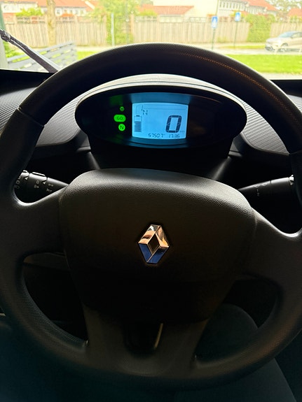 Renault Twizy 8 of 8