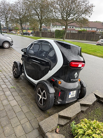 Renault Twizy 3 of 3