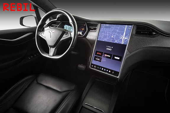 Tesla Model X 15 of 30