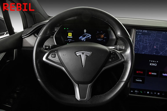 Tesla Model X 13 of 30