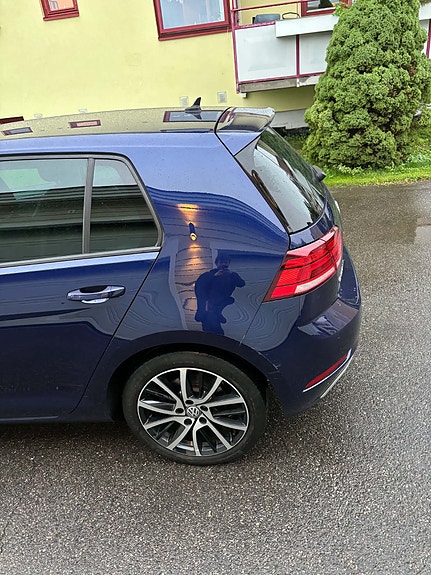 Volkswagen e-Golf VII 3 of 12