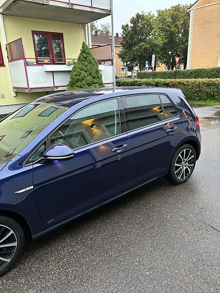 Volkswagen e-Golf VII 6 of 12