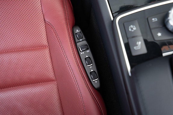 Mercedes-Benz E400 28 of 30