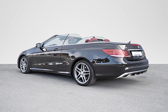 Mercedes-Benz E400 13 of 30