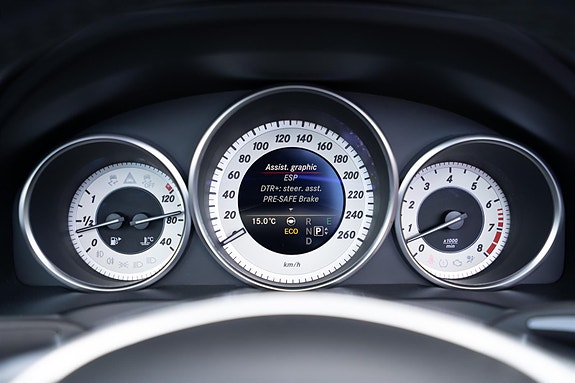 Mercedes-Benz E400 24 of 30