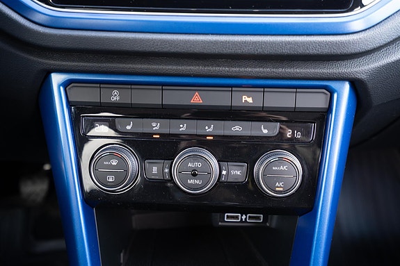Volkswagen T-Roc 21 of 30