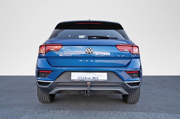 Volkswagen T-Roc 7 of 30