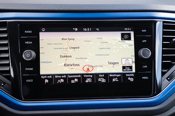 Volkswagen T-Roc 24 of 30