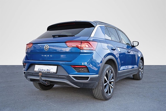 Volkswagen T-Roc 6 of 30