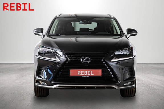 Lexus NX300h 3 of 26