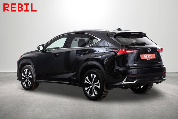 Lexus NX300h 5 of 26